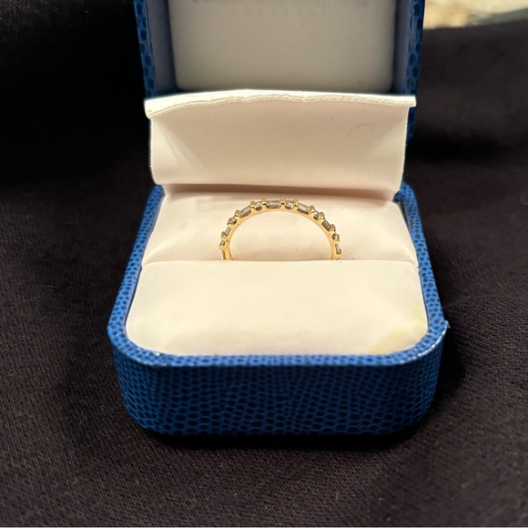 Elegant 14K Gold 0.75 Ct Eternity Ring with Gem Accents - Picture 3 of 4